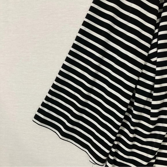 Chico's Striped Soft Stretch Grommet Detail Wide Sleeve Blouse size XL 3 - Picture 3 of 10